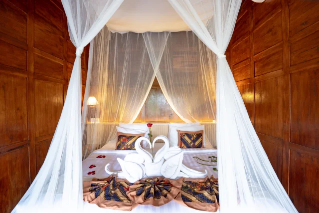 bedroom 12