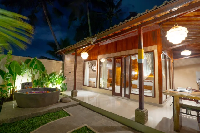 room exterior 3