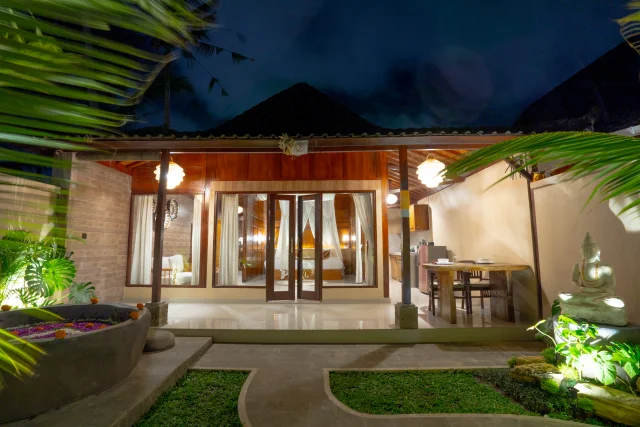 room exterior 5