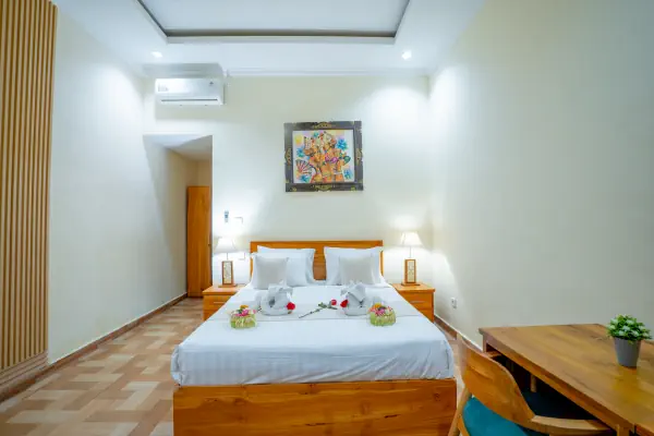 room 4 bedroom 1