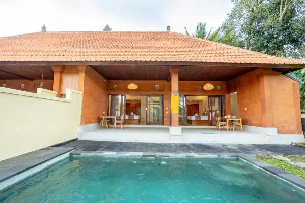 swimmingpool 1