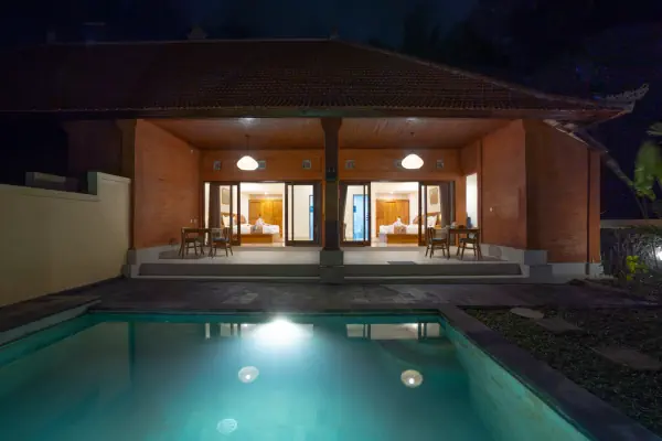 swimmingpool 4