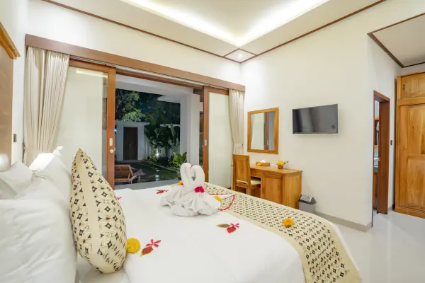 bedroom 11