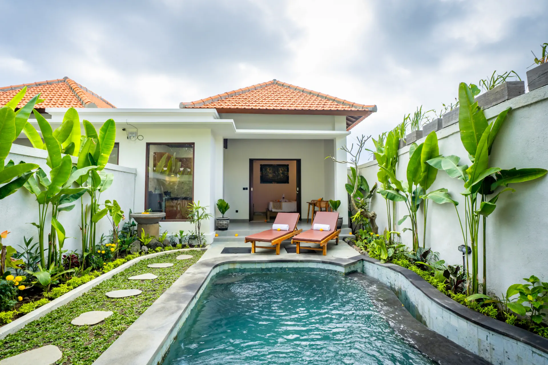 swimmingpool 11