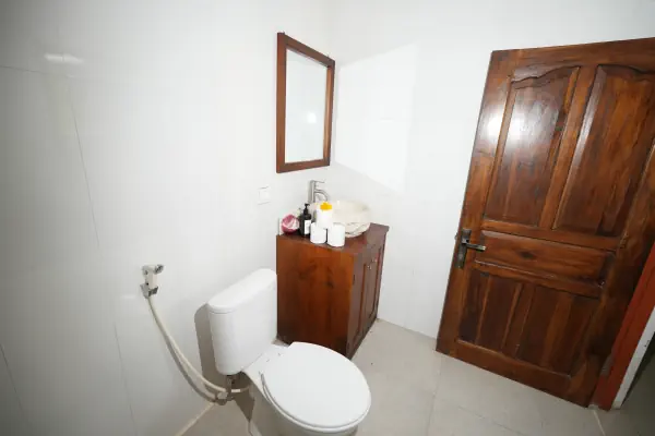 toilet 10