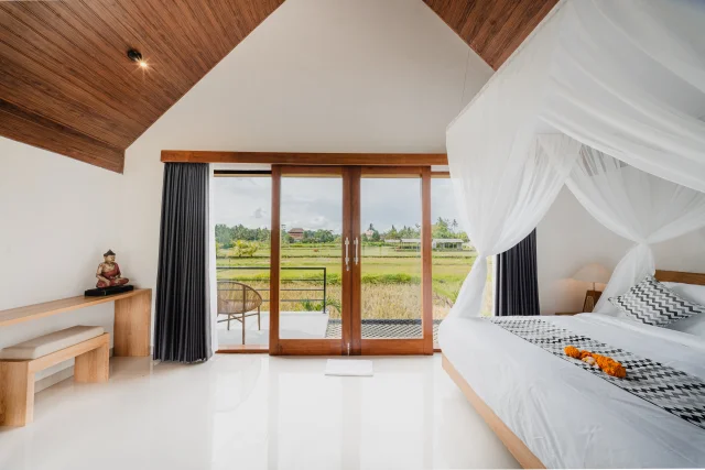 bedroom 04