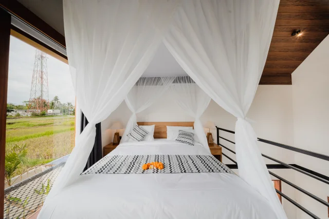 bedroom 06