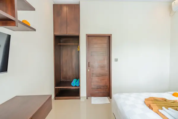 bedroom 22