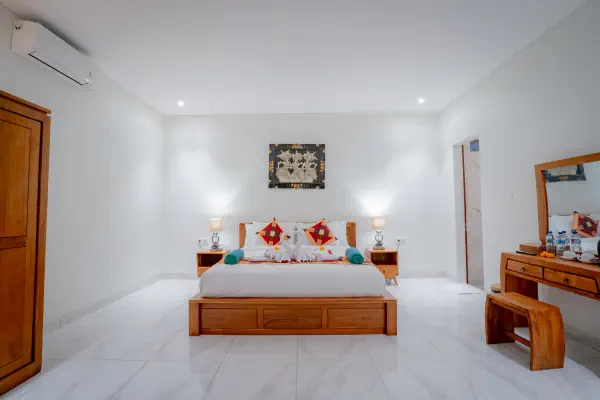 bedroom 06